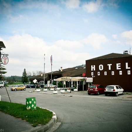 Hostel Josipdol Extérieur photo