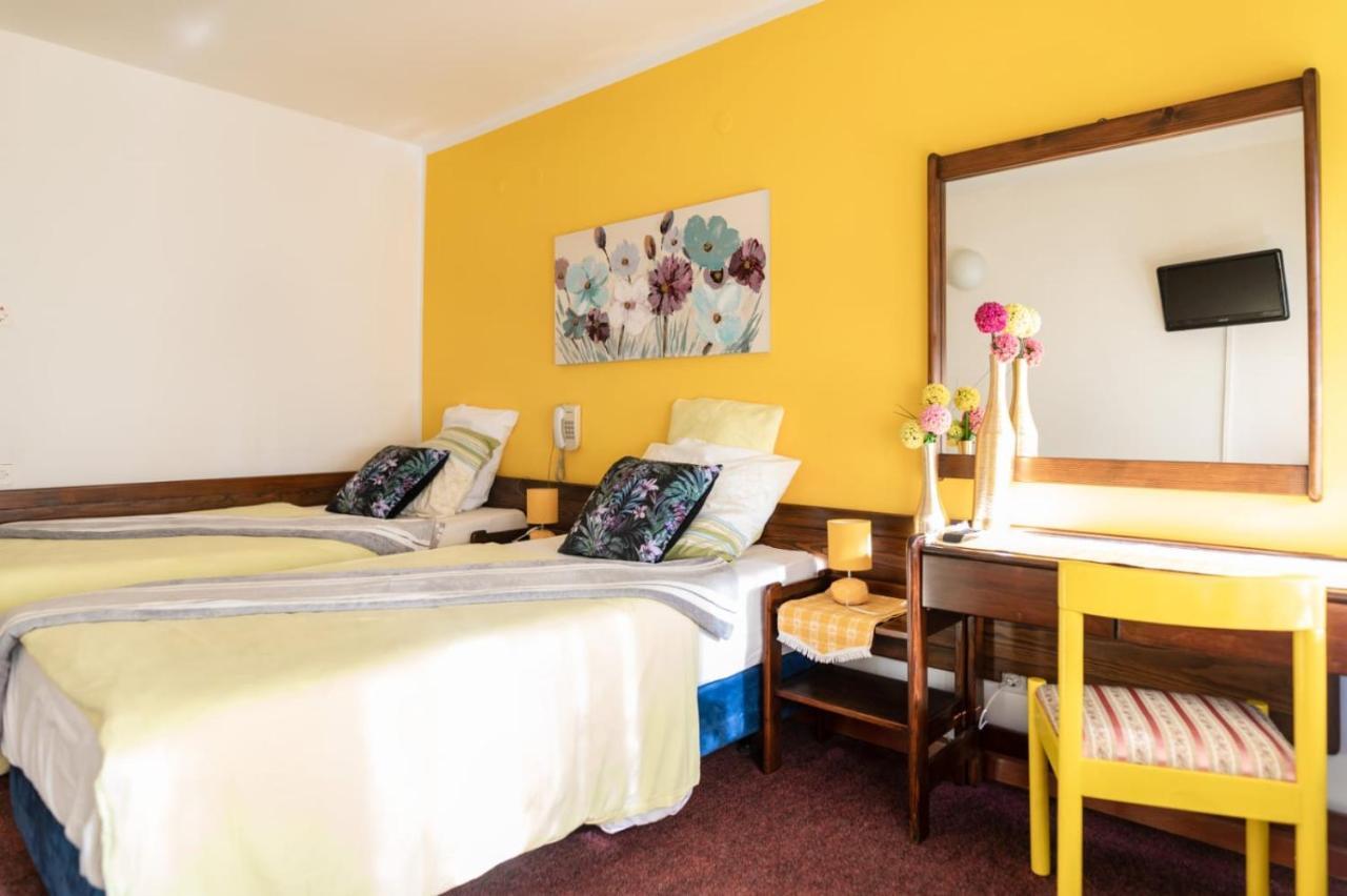Hostel Josipdol Extérieur photo