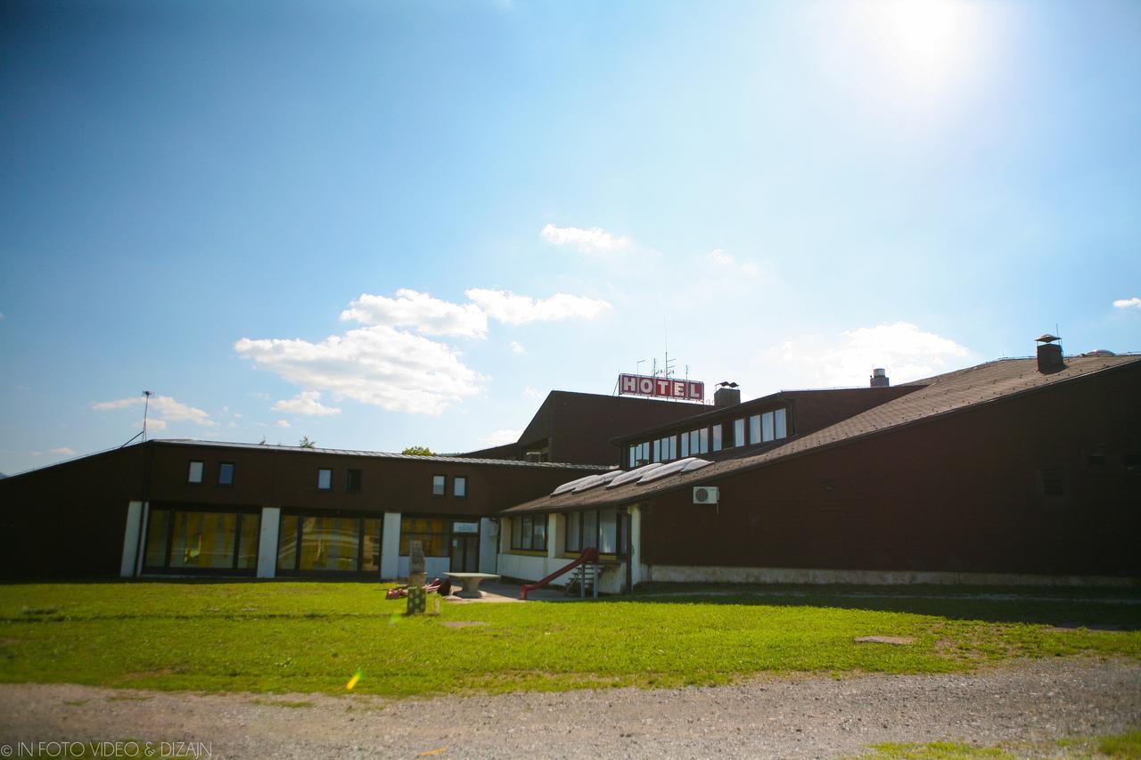 Hostel Josipdol Extérieur photo