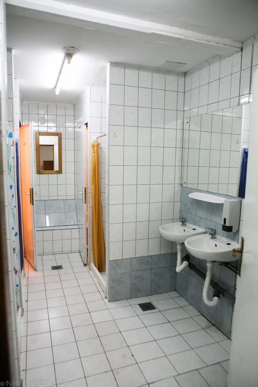 Hostel Josipdol Extérieur photo